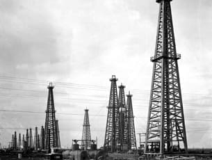 Oil Field Pierce Junction Wood FEATURED3