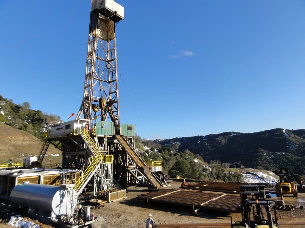 HENDERSON to perform major drilling rig refurbishment for Energy Drilling Company