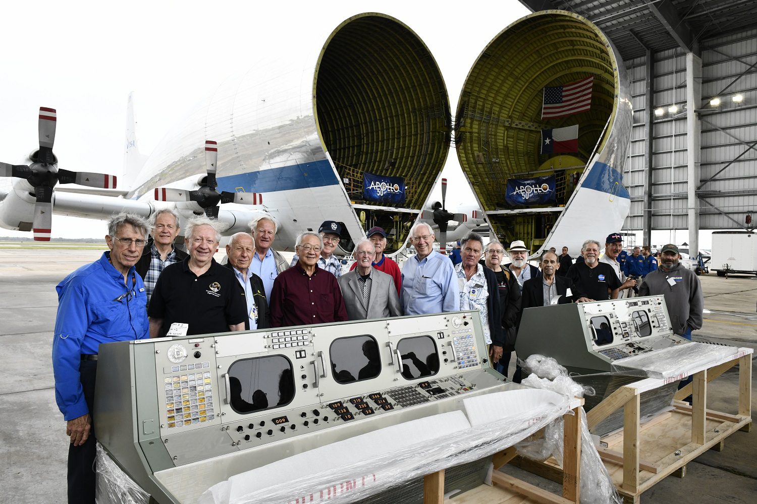Apollo Legends Reunite, Restored Historic Mission Control Unveiled
