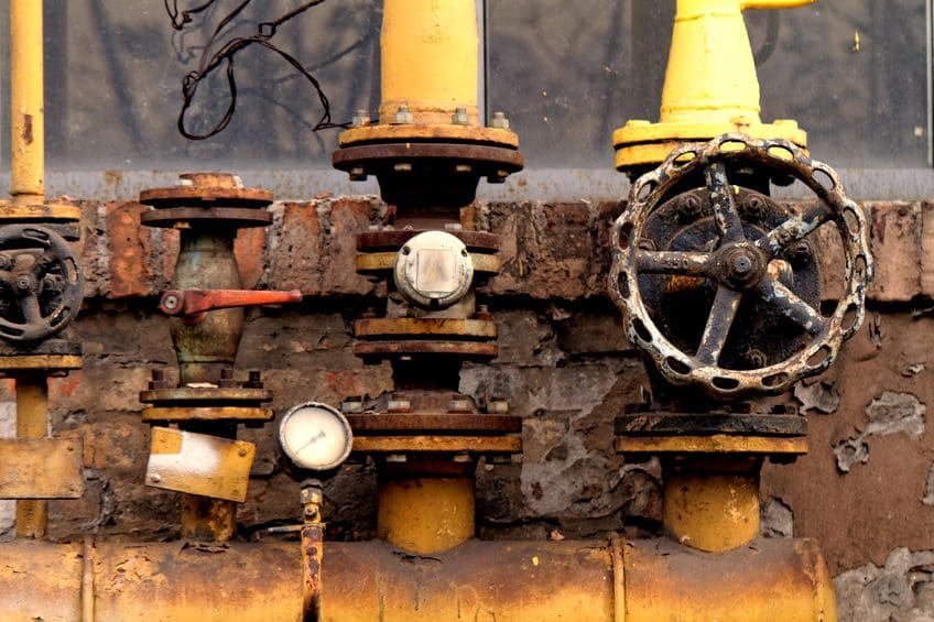 How to Protect Steel Structures in the Oil and Gas Industry from Corrosion
