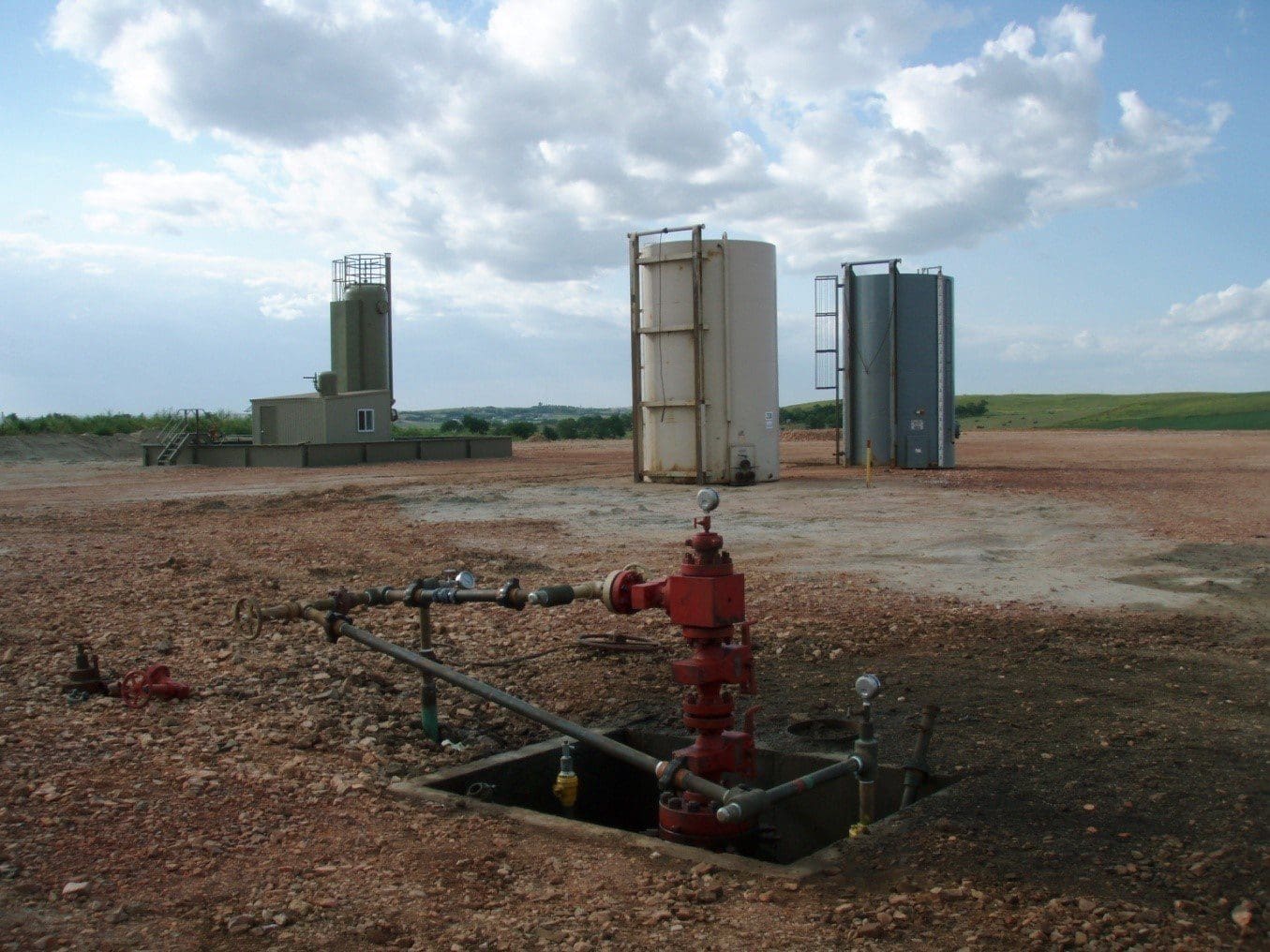 The Environmental Issues of Hydraulic Fracturing - Facts vs. Fiction