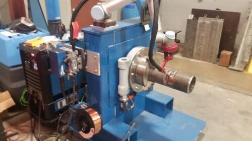 The Artificial Intelligence Pipe Welding (AIPW) system from ARC Specialties combines a Micro-Epsilon laser scanner, artificial intelligence software and a Universal Robots six-axis UR5 robot arm.