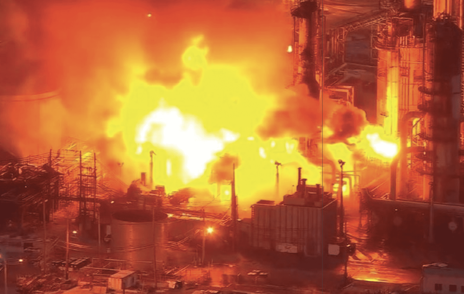 A massive fire burns at Philadelphia Energy Solutions Inc’s oil refinery in this still image from video in Philadelphia, Pennsylvania, June 21, 2019. WCAU-TV/NBC via REUTERS