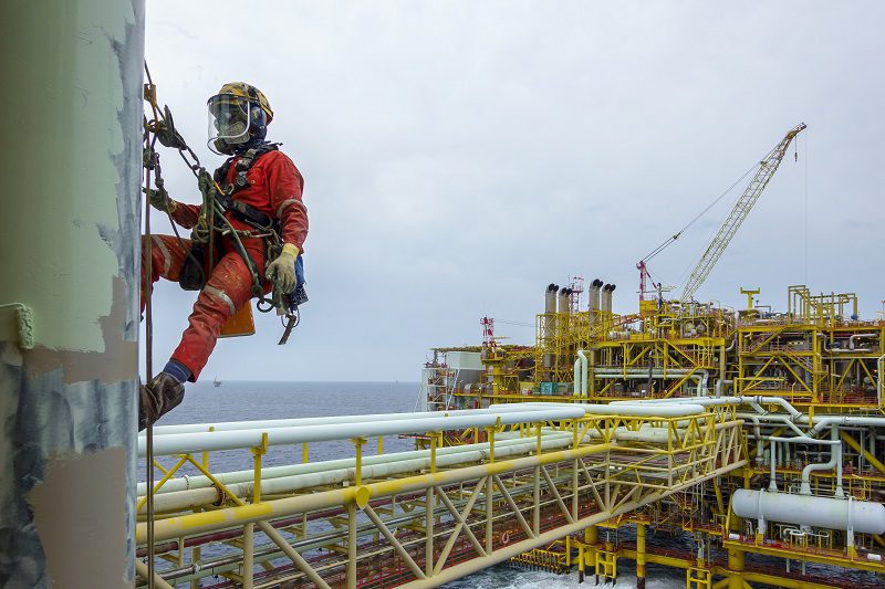 7 Tips To Keep Oil Rigs Injury-Free