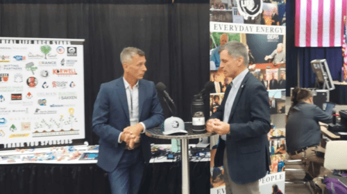 Jason Spiess and Wyoming Governor Mark Gordon at the Energy Exposition and Symposium.