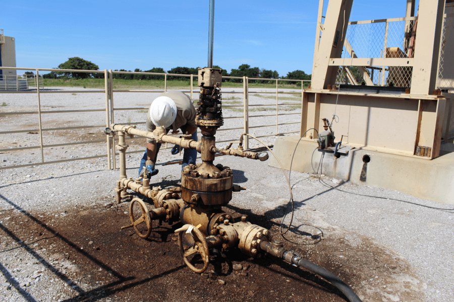Properly designed microbe applications can remediate scale and corrosion from flowlines and tank bottoms in SWD systems.
