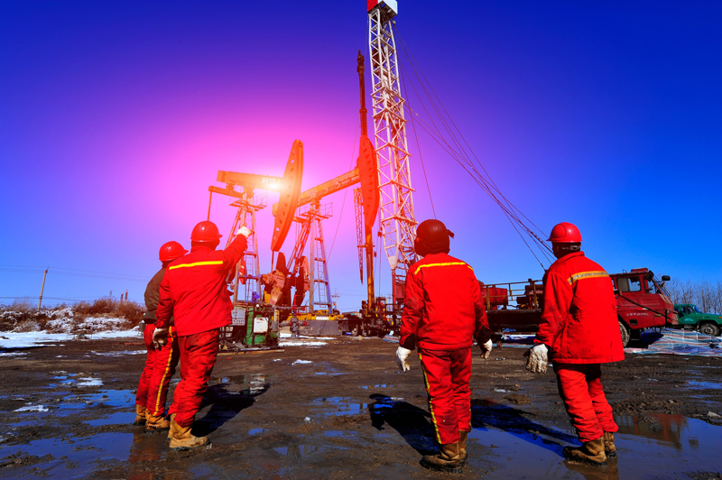 Preventing Fires in the Oil Industry: Essential Measures for Worker Protection
