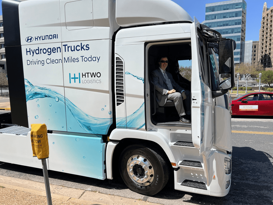 The author in a hydrogen-fueled truck in Austin at the recent “Hydrogen Day” at the state capital. Photos courtesy of Brian Weeks.