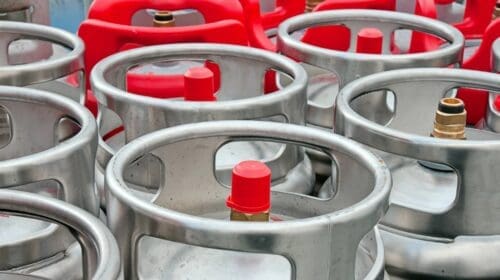 Argentina begins exporting gas to Brazil