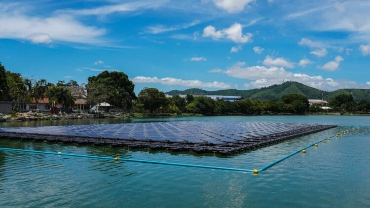 Malaysia opens floating pilot solar project