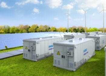 ReNew secures fund for hybrid energy park in India