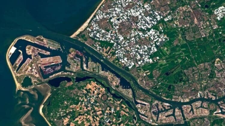 Air Liquide approves construction of its large-scale ELYgator electrolyzer project in the Netherlands 1 Air Liquide to construct new electrolyzer in Netherlands