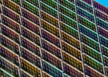 Glass solar panels produce up to 400kW