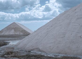 Hydrogen transport is extremely expensive