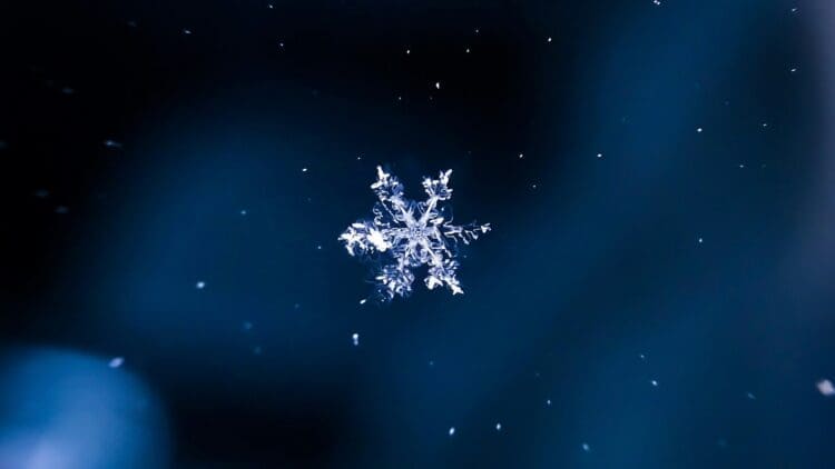 Hydrogen from snowflakes — UCLA tests new device aimed to "turn snow into power for millennia" 1 Hydrogen from snowflakes UCLA tests new device