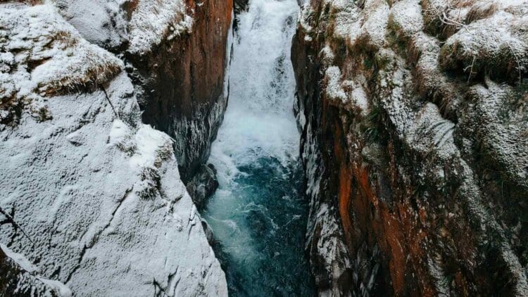 Not the Alps, not the Himalayas — Historic white hydrogen mine under this mountains with 1M tons to power a continent 1 Historic white hydrogen mine under this mountains with 1M tons to power a continent