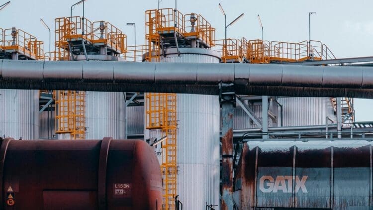 Senegal unveils plans for its second national refinery under the SAR 2.0 initiative 1 Senegal to construct second refinery to boost output