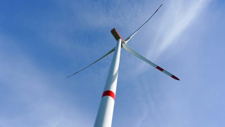 Chevron lifts its 2026 upstream spending, reinforcing growth plans in the U.S. and Gulf of Mexico 1 Credits: Wolfgang Weiser on Unsplash