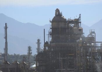 Mongolia's first national refinery on track