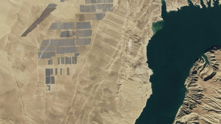 Not China, not India — Asian "sleeping giant" wakes up and will align 5,000,000 solar panels in 2026 1 China, renewable energy