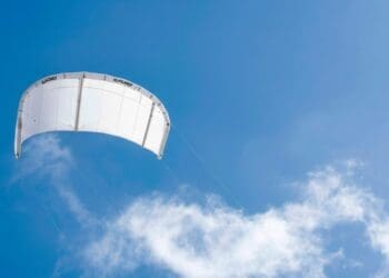 Beyond turbines giant wind kites 16,000 feet