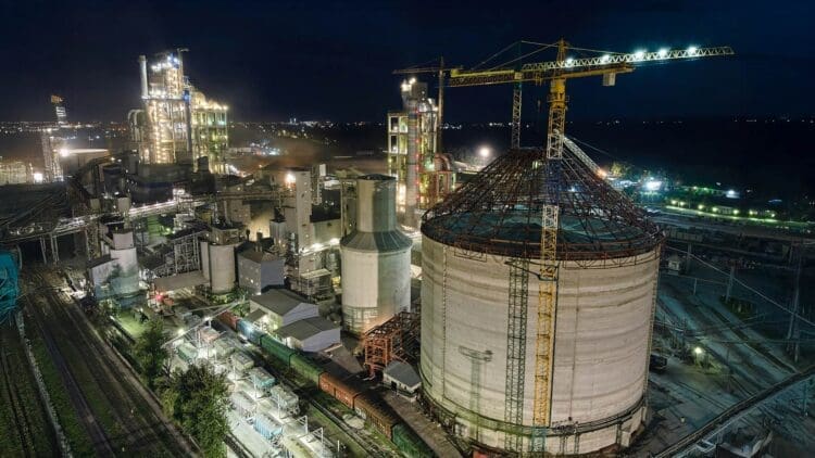 Exxon refinery in Baton Rouge prepares to handle Venezuelan crude feedstock 1 Exxon prepares to handle Venezuelan crude feedstock