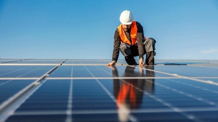 RES and Energy Estate submit plans for a $1.3 billion, 450 MW solar-and-battery project in Australia 1 Australia's plans to expand its solar energy portfolio