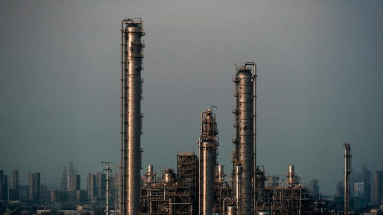 Zambian refinery advances this year