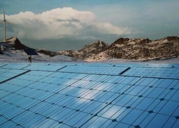 China solar panels blocking sun shattering phenomenon