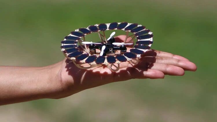 It's 20x thinner than hair and flies — Austrian scientists develop first photovoltaic drone and show its potential 1 Austrian scientists develop first photovoltaic drone