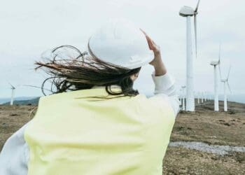 Crossover wind facility comes to full commercial service