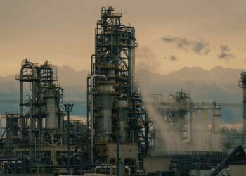 Valero, oil refinery