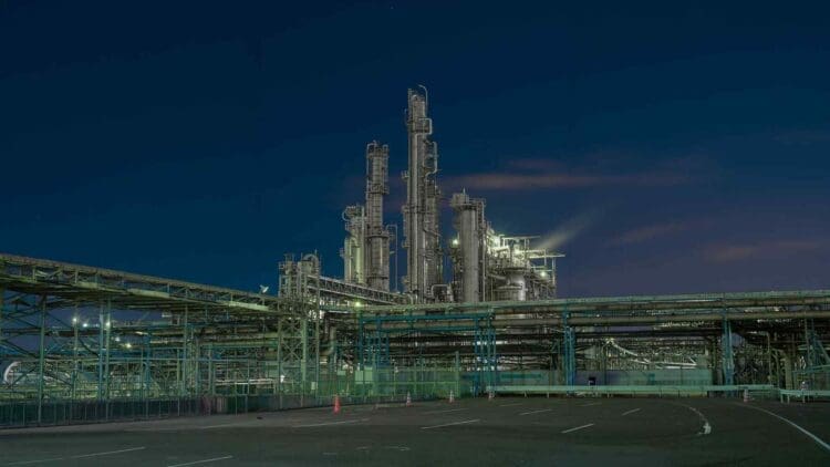ExxonMobil commissions a third advanced plastics-recycling unit integrated into Baytown refinery operations 1 ExxonMobil commissions advanced recycling unit at Baytown