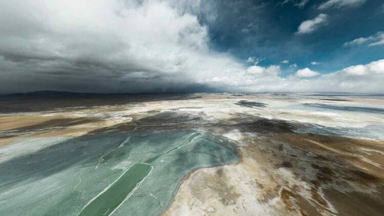 asian water tower is melting