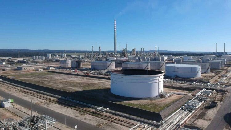 Repsol commissions additional 100-MW electrolyzer unit at Petronor complex 1 Repsol additional electrolyzer unit