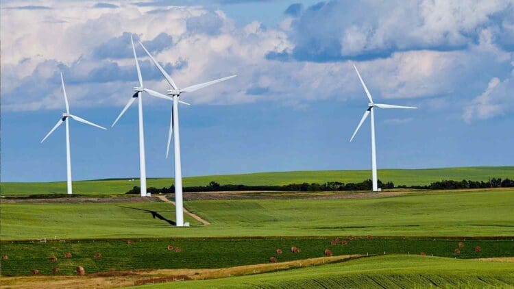 EDF Renewables and Hydro-Québec secure financing milestone for Madawaska wind development in Québec 1 EDF Renewables and Hydro-Québec collaborate