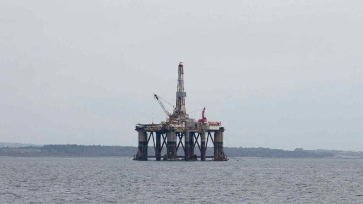 BOEM releases final auction notice for Cook Inlet offshore oil and gas leasing round 1 Final auction notice, offshore oil and gas rig