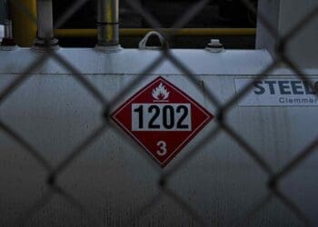 Southern Natural Gas expansion project moves into FAST-41 federal permitting process 2 Southern Natural Gas, storage tank