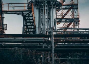 Enbridge progresses Mainline upgrades aimed at improving system flexibility and throughput capacity 3 Enbridge mainline upgrades