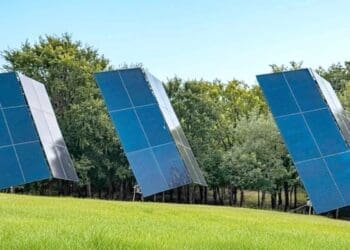 3D solar panel towers