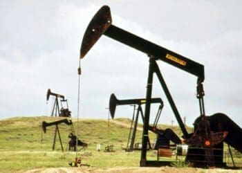 Occidental oil derrick