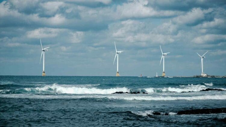 Qair moves forward with large-scale floating offshore wind project targeting 1 GW capacity 1 Qair large-scale floating offshore wind project