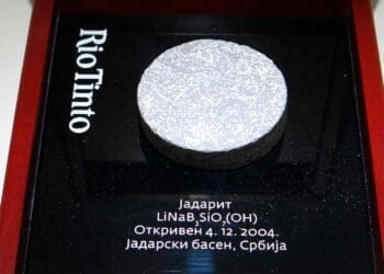 kryptonite-like mineral called jadarite