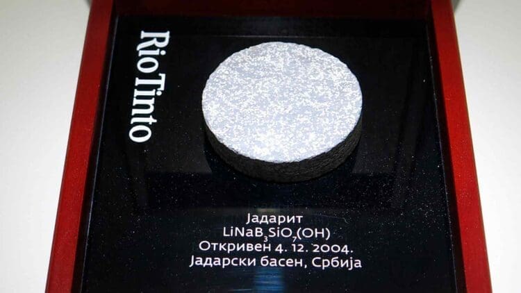 kryptonite-like mineral called jadarite