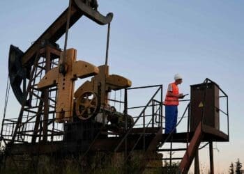 Chevron oil pump