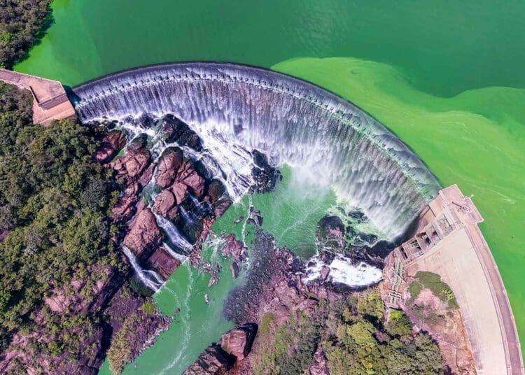 giant hydroelectic dam