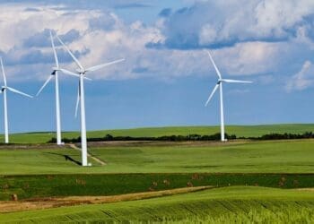 Spain doubled its wind capacity in twenty years while Galicia, once the national pioneer, grew by just 25 percent, according to EGA 40 Wind turbines