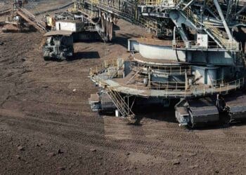 Halliburton's FightR EC-17 helped an Eagle Ford operator complete 1,500 fracturing stages at lower treating pressures while saving $125,000 in chemical costs 9 Operator, fracture mine