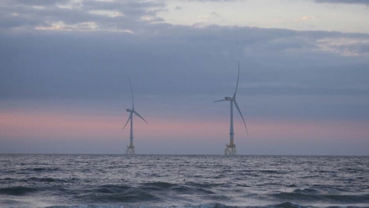 Floating wind