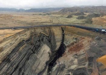 image of coal digging site
